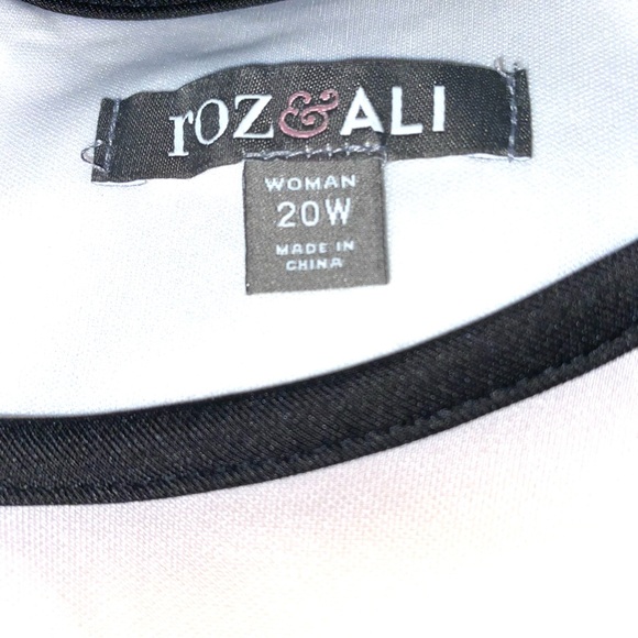 Ruiz & Ali Off White Dress With Black Lace Accents Size Woman’s 20 - Picture 4 of 4